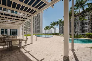 601 NE 36th St, Miami, FL 33137 - Photo 40