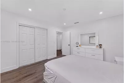 5724 SW 18th St, West Park, FL 33023 - Photo 18
