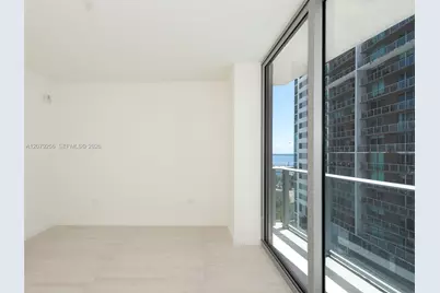 77 SE 5th St #1714, Miami, FL 33131 - Photo 12