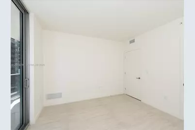 77 SE 5th St #1714, Miami, FL 33131 - Photo 14