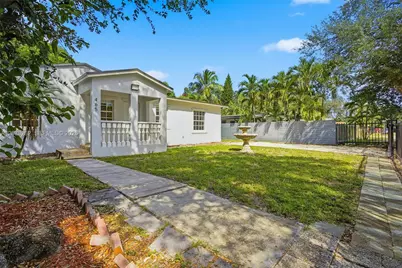 465 NE 165th St, Miami, FL 33162 - Photo 2
