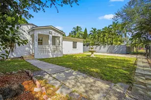 465 NE 165th St, Miami, FL 33162 - Photo 2