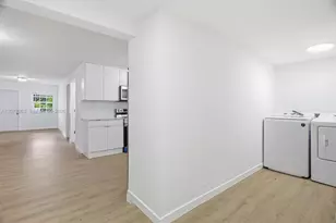 465 NE 165th St, Miami, FL 33162 - Photo 8