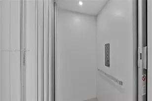 10517 NW 66th St, Doral, FL 33178 - Photo 12