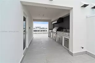 10517 NW 66th St, Doral, FL 33178 - Photo 16