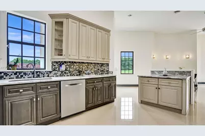 3311 SW 118th Ter, Davie, FL 33330 - Photo 18