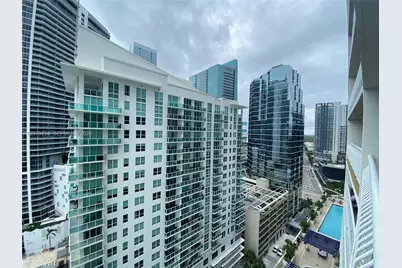 1200 Brickell Bay Dr #2303, Miami, FL 33131 - Photo 6