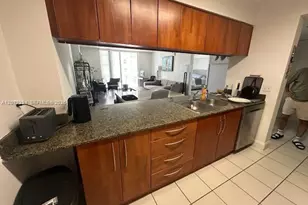 1200 Brickell Bay Dr, Miami, FL 33131 - Photo 10