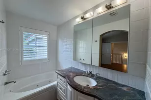 1135 Cliffrose St, Hollywood, FL 33019 - Photo 32