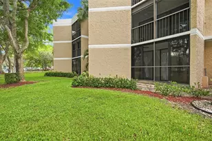 16325 Golf Club Rd, Weston, FL 33326 - Photo 28