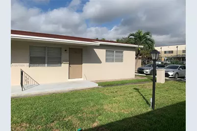 2220 Pierce St #10, Hollywood, FL 33020 - Photo 2