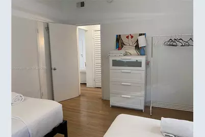1011 9th St #8, Miami Beach, FL 33139 - Photo 8