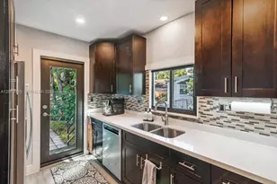 2434 Lincoln St, Hollywood, FL 33020 - Photo 16