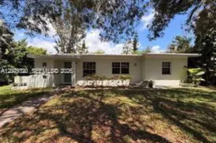 5765 SW 48th St, Miami, FL 33155 - Photo 6