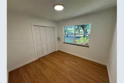 5765 SW 48th St, Miami, FL 33155 - Photo 4