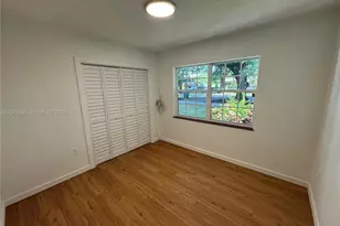 5765 SW 48th St, Miami, FL 33155 - Photo 4