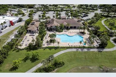 1240 Eucalyptus Dr #2, Hollywood, FL 33021 - Photo 24