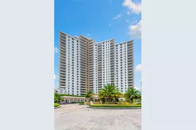 701 Brickell Key Blvd #707, Miami, FL 33131 - Photo 2