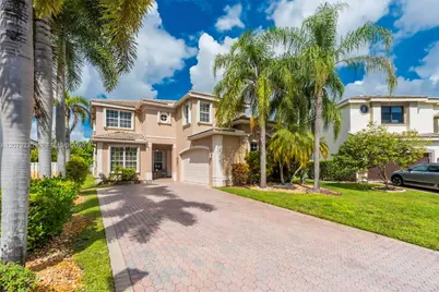 2566 SW 158th Ave, Miramar, FL 33027 - Photo 2