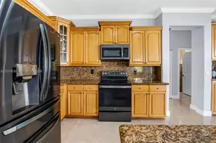 2566 SW 158th Ave, Miramar, FL 33027 - Photo 14