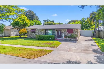 311 SW 70th Ter, Pembroke Pines, FL 33023 - Photo 4