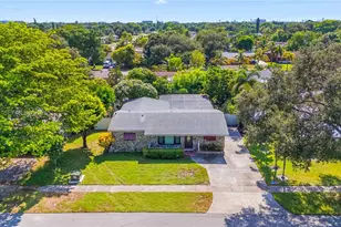 311 SW 70th Terrace, Pembroke Pines, FL 33023 - Photo 28