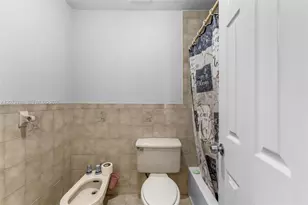 13706 SW 14th St, Miami, FL 33184 - Photo 18