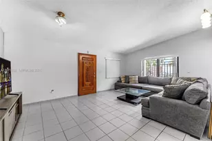 13706 SW 14th St, Miami, FL 33184 - Photo 6