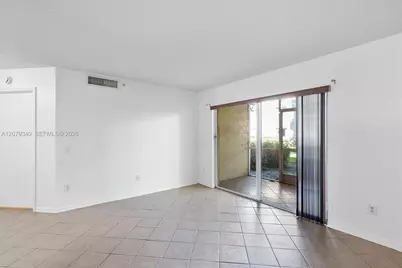 450 S Park Rd #5-105, Hollywood, FL 33021 - Photo 4