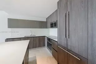 88 SW 7th St, Miami, FL 33130 - Photo 8