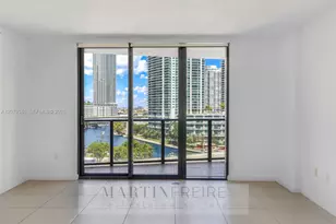 31 SE 6th St, Miami, FL 33131 - Photo 20