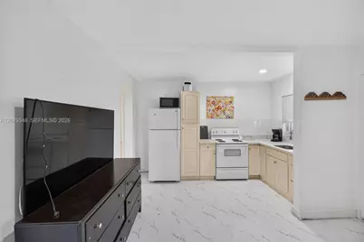 635 SW 16th Ave #2, Miami, FL 33135 - Photo 4