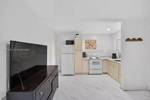 635 SW 16th Ave, Miami, FL 33135 - Photo 4