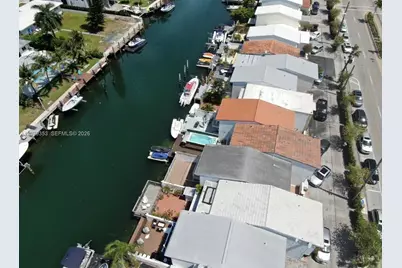 [Address not provided], North Miami, FL 33181 - Photo 4