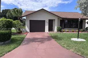 2377 SW 16th Dr, Deerfield Beach, FL 33442 - Photo 2