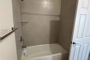 1602 SW 28th Ct, Fort Lauderdale, FL 33315 - Photo 24