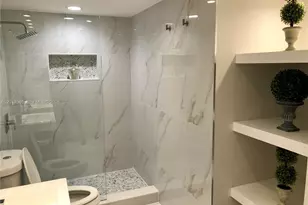 19999 E Country Club Dr, Aventura, FL 33180 - Photo 16