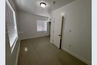 1051 NW 2nd St #8, Miami, FL 33128 - Photo 4