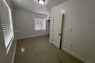 1051 NW 2nd St, Miami, FL 33128 - Photo 4