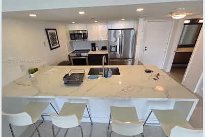 7601 E Treasure Dr #1902, North Bay Village, FL 33141 - Photo 2