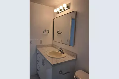 275 NE 18th St #1704, Miami, FL 33132 - Photo 12