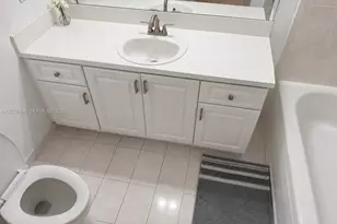 744 SW 106th Ave, Pembroke Pines, FL 33025 - Photo 12