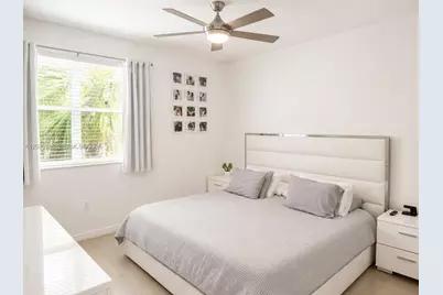 744 SW 106th Ave #2001, Pembroke Pines, FL 33025 - Photo 10