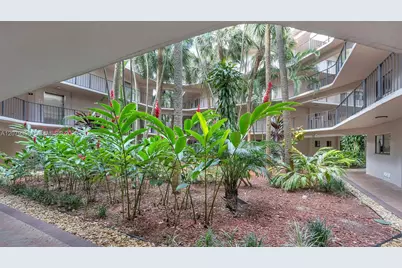 8500 SW 133rd Ave Rd #302, Miami, FL 33183 - Photo 4