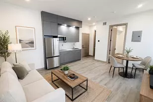 768 NW 2nd St, Miami, FL 33128 - Photo 2