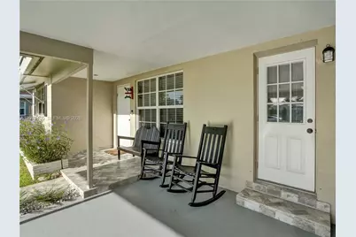 4681 NE 2nd Ave, Oakland Park, FL 33334 - Photo 2