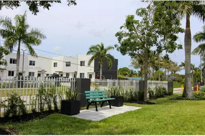 171 NW 158th St #10, Miami, FL 33169 - Photo 26