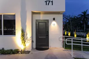 171 NW 158th St, Miami, FL 33169 - Photo 4