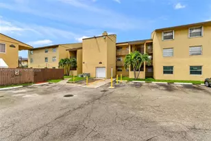 15470 SW 82nd Ln, Miami, FL 33193 - Photo 36