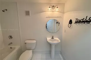 10132 NW 7th St, Miami, FL 33172 - Photo 12